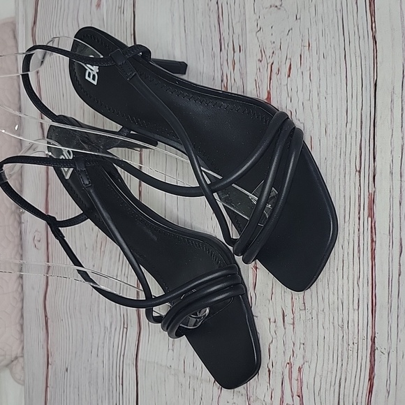 BP NORDSTROM Elegant Black Strappy Heels Size 10.5 NWOT - Picture 2 of 5